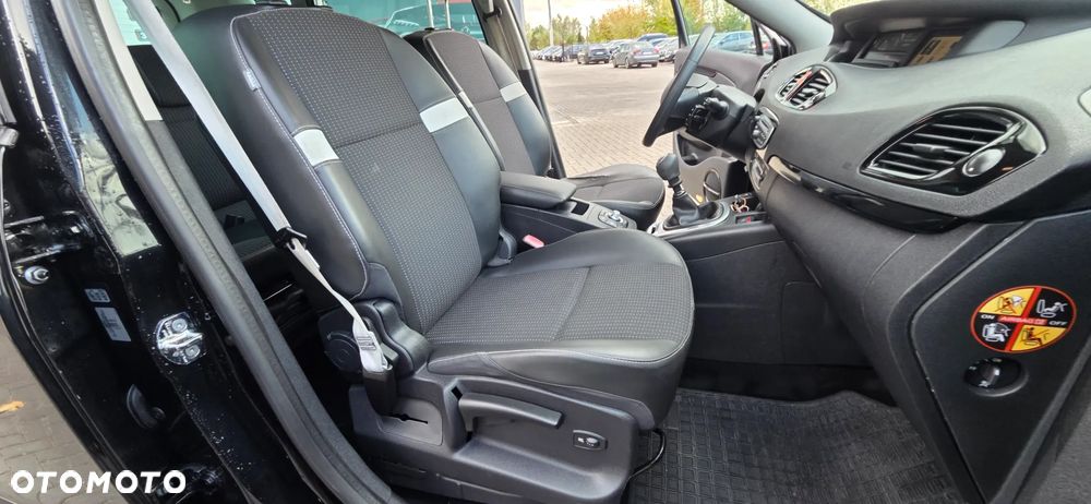Renault Scenic 1.9 dCi Luxe Privilege - 37