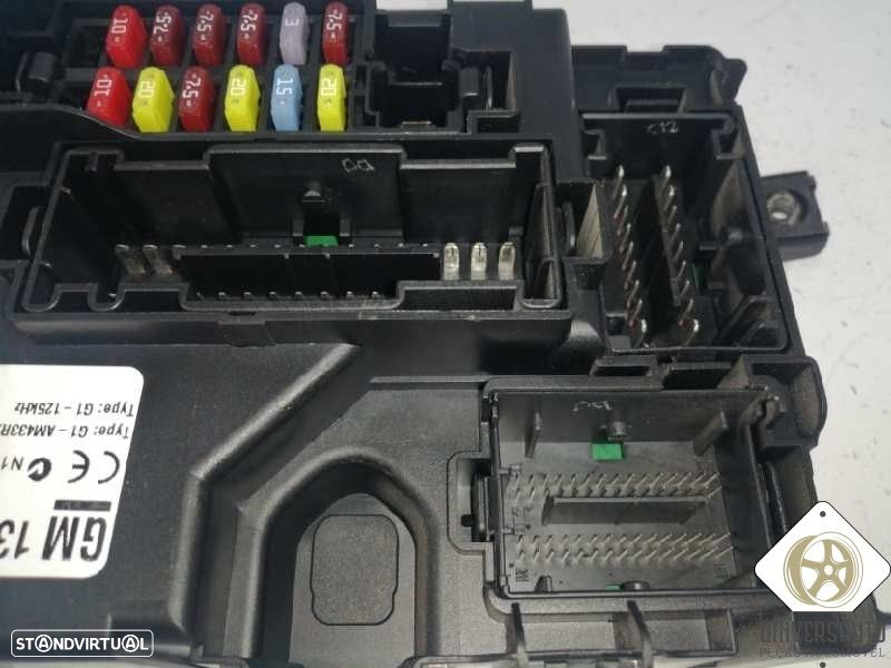 CAIXA RELÉS / FUSÍVEIS OPEL CORSA D 2008 - 4