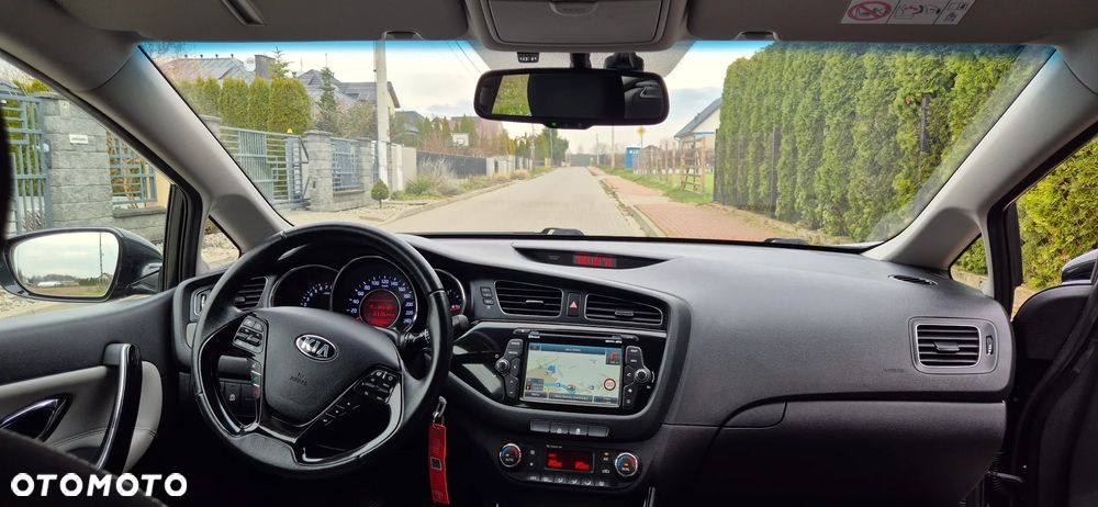 Kia Ceed 1.6 GDI Business Line - 23