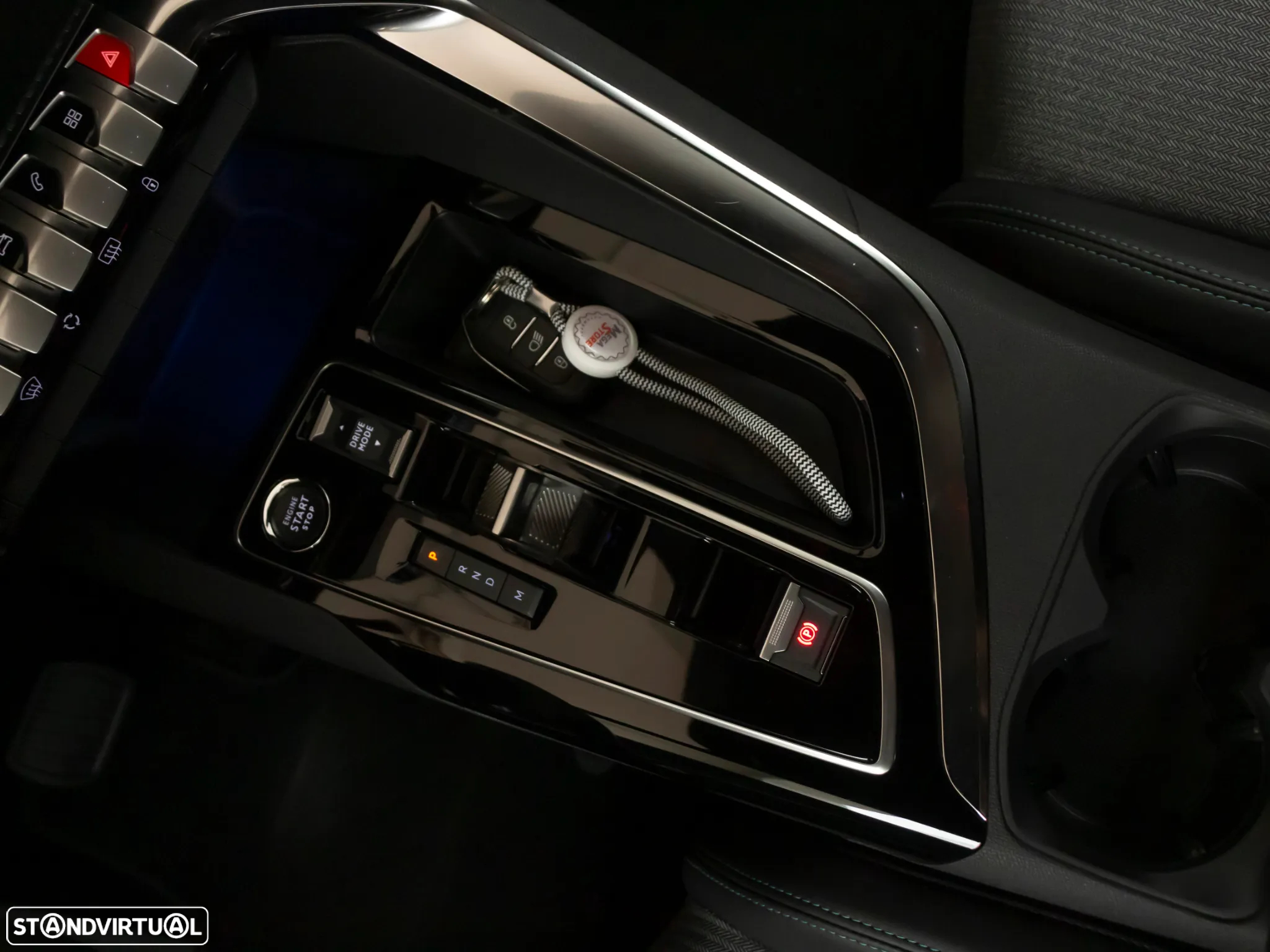 Peugeot 5008 1.2 PureTech Allure EAT8 - 39