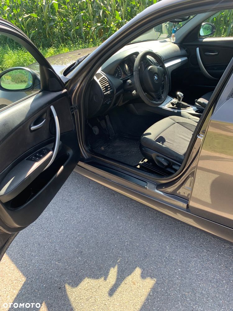 BMW Seria 1 118d - 14