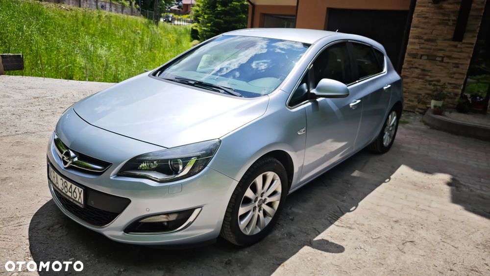 Opel Astra 1.6 CDTI Cosmo - 9