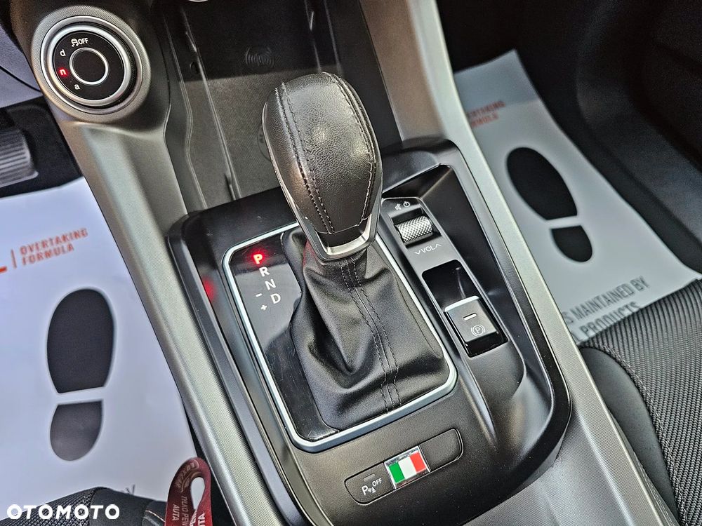 Alfa Romeo Tonale 1.5 VGT Ti - 27