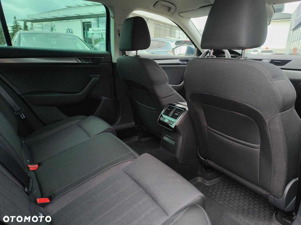 Skoda Superb 2.0 TSI Style DSG - 24
