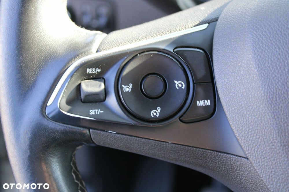 Opel Crossland X - 23
