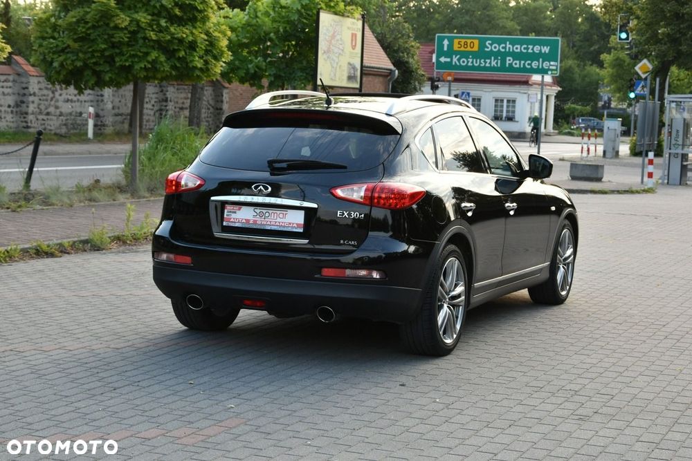 Infiniti EX - 16