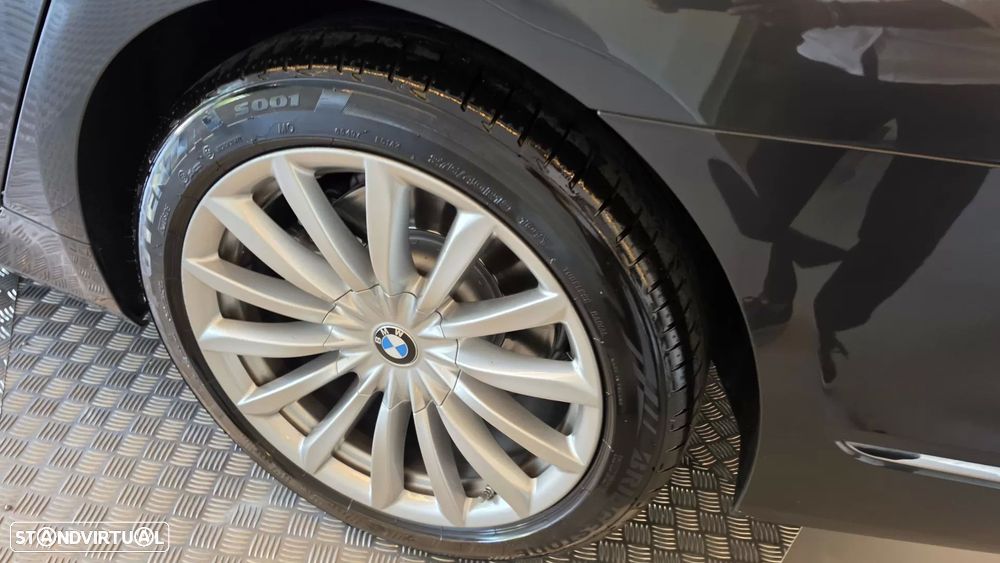 BMW 730 d - 36
