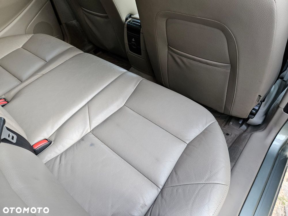 Volvo V70 2.5T AWD Summum - 33