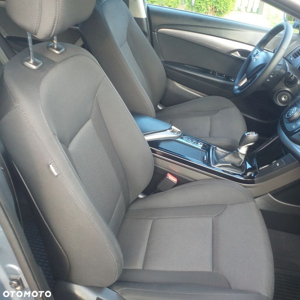 Hyundai i40 Kombi blue 1.6 Trend - 11
