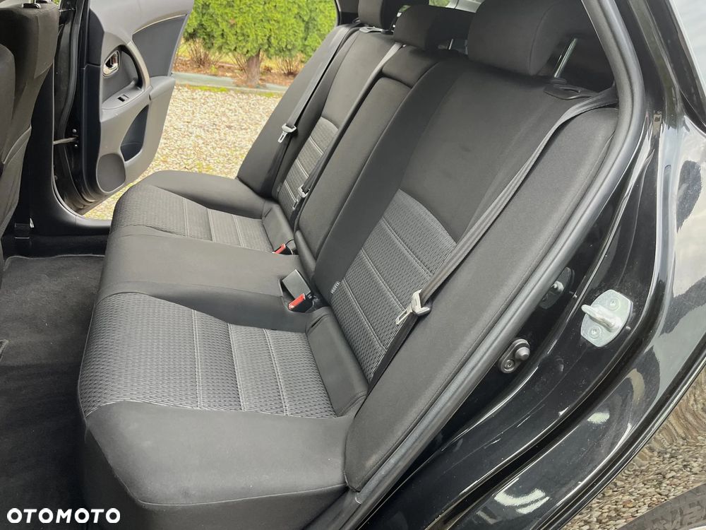 Toyota Avensis Touring Sports 1.8 Multidrive S Comfort - 12
