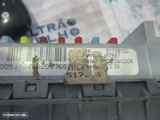 Caixa Fusiveis 51738102 FIAT CROMA SW 2006 1.9 Jtd - 3