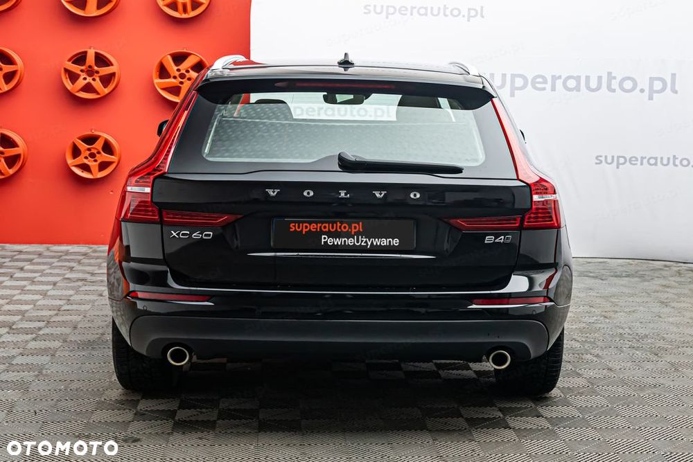 Volvo XC 60 B4 D AWD Momentum Pro - 6
