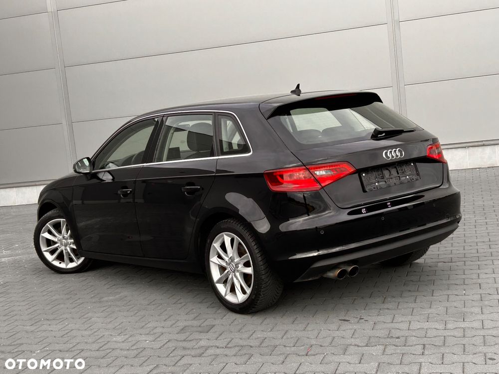 Audi A3 Sportback 1.4 TFSI S tronic Ambition - 4