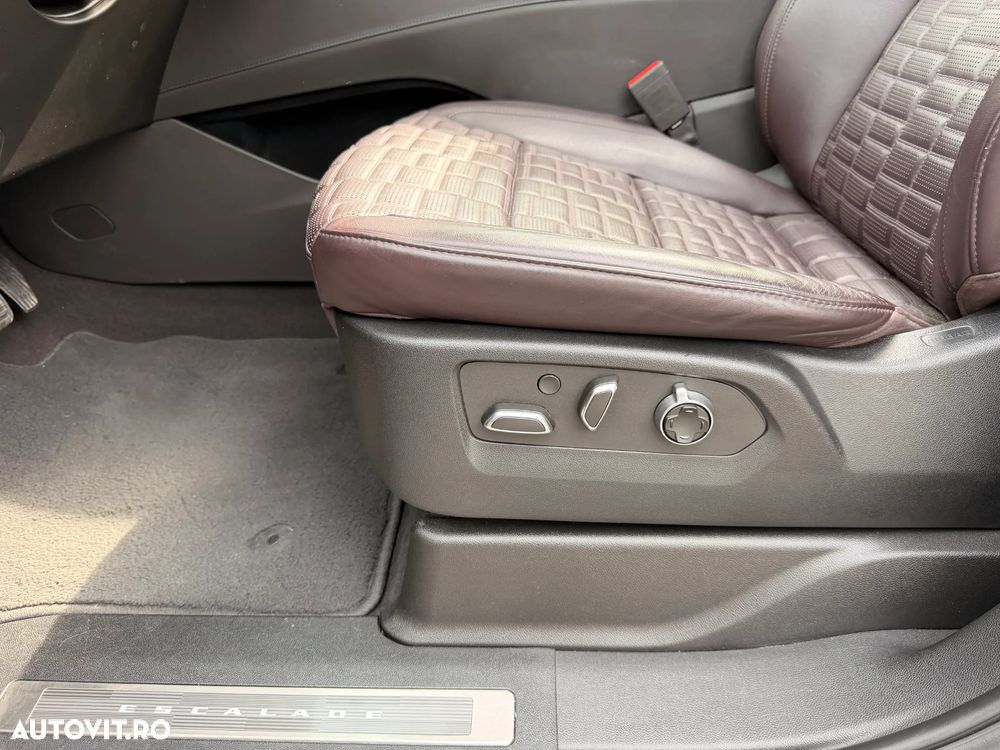 Cadillac Escalade - 27