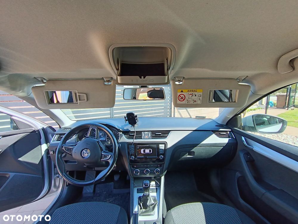 Skoda Octavia 1.4 TSI Ambition - 27