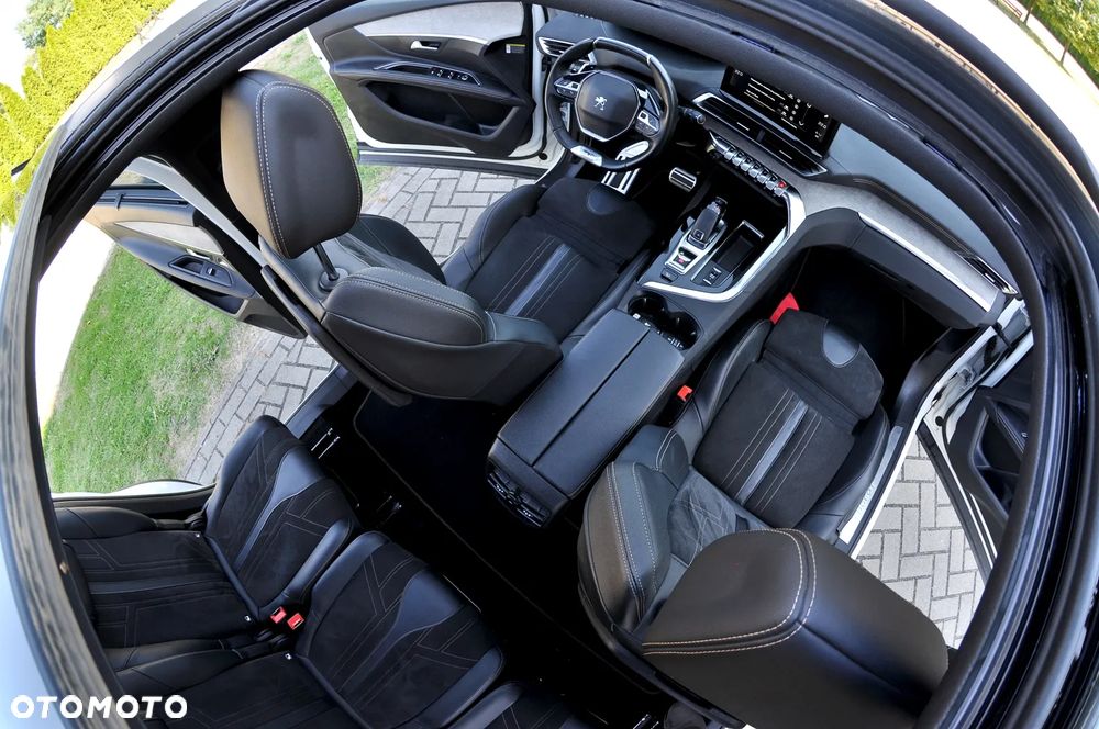 Peugeot 5008 BlueHDi 130 EAT8 GT - 23