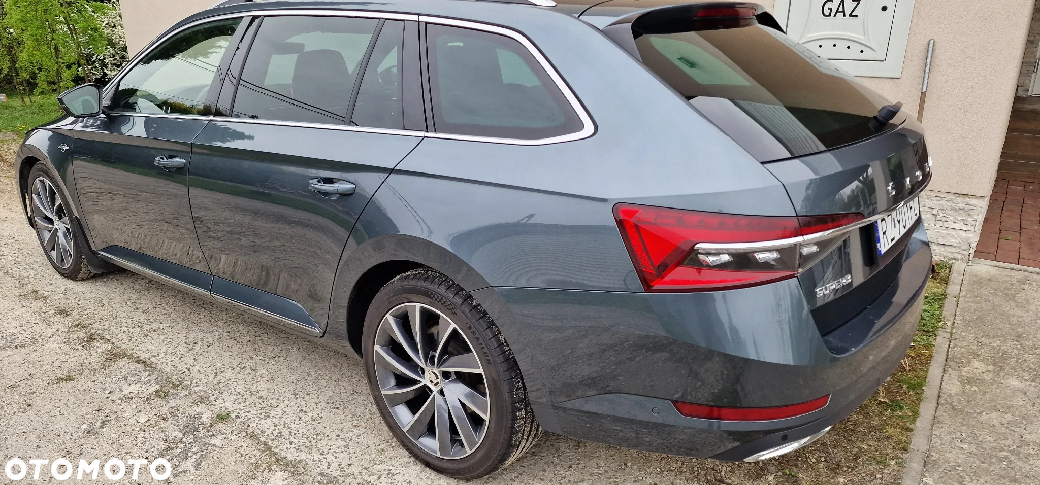 Skoda Superb Combi 2.0 TDI 4x4 DSG L&K - 20