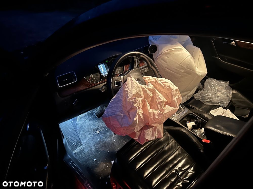 Volkswagen Passat 2.0 TDI DSG BlueMotion Technology Comfortline - 13