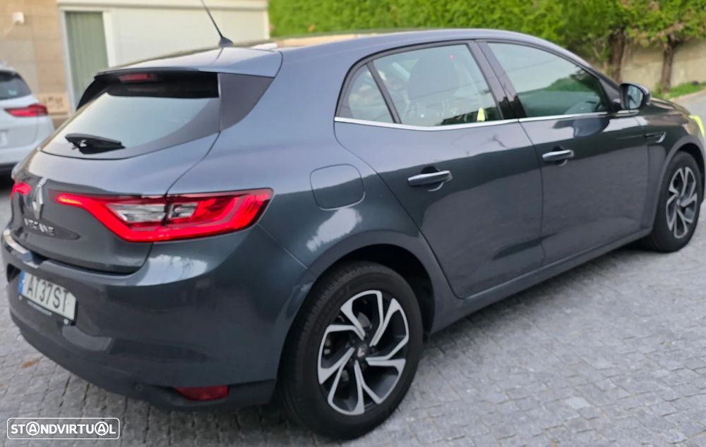 Renault Mégane ENERGY dCi 110 Start & Stop LIMITED - 4