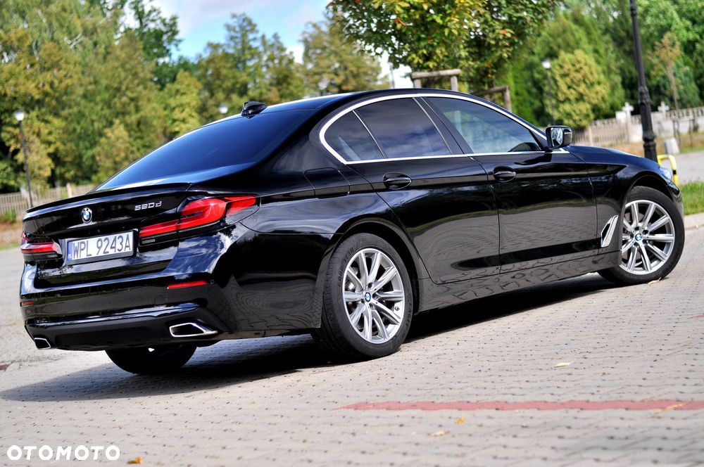 BMW Seria 5 520d xDrive Sport Line - 12