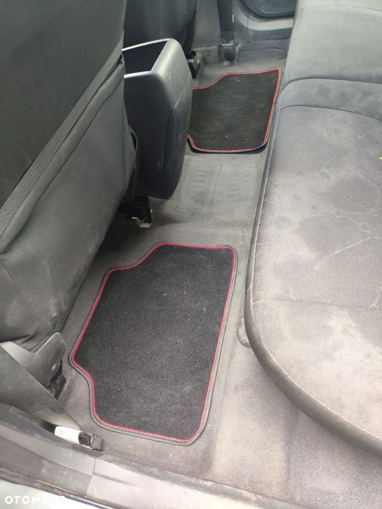 Toyota Auris 1.33 VVT-i Terra - 13