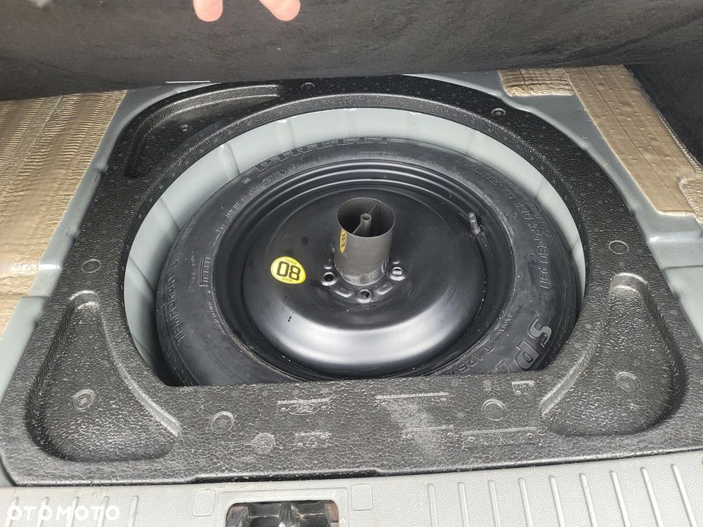 Ford Focus 1.8 Style - 13