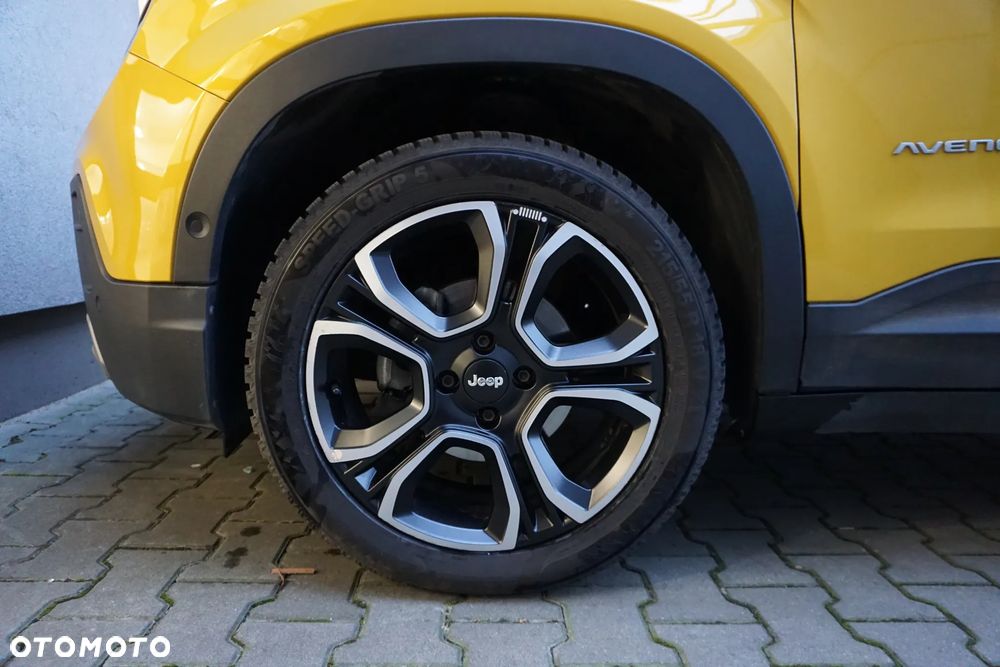 Jeep Avenger 1.2 GSE T3 Summit FWD - 4