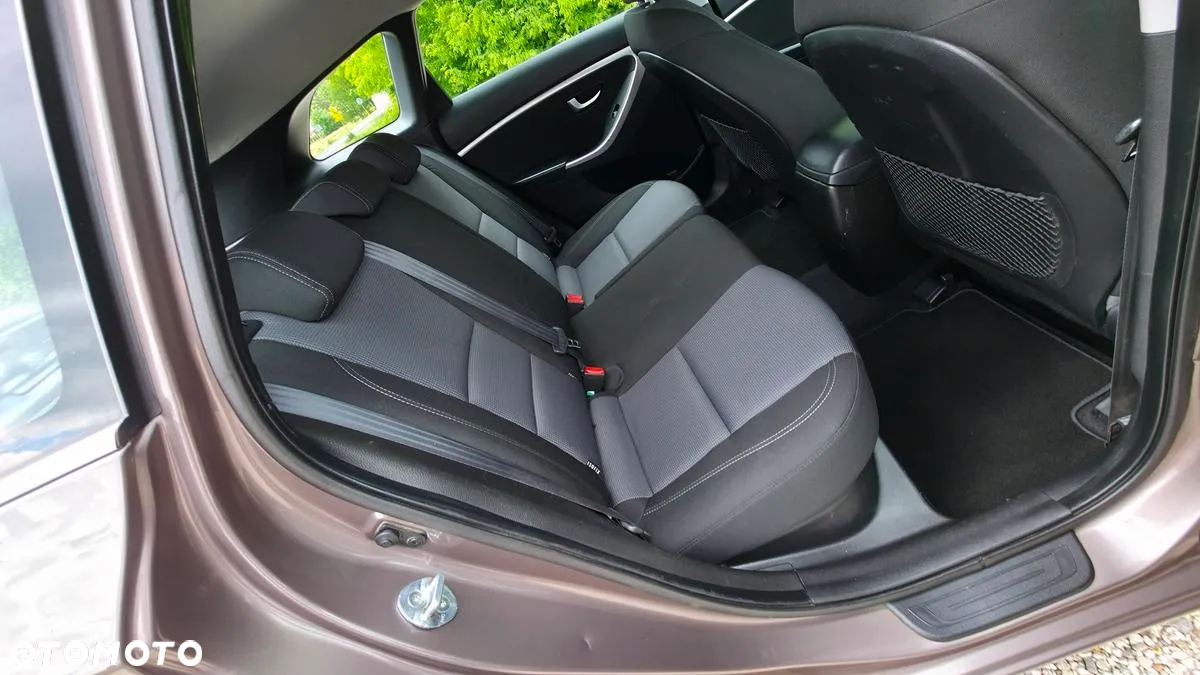 Hyundai i30 - 27