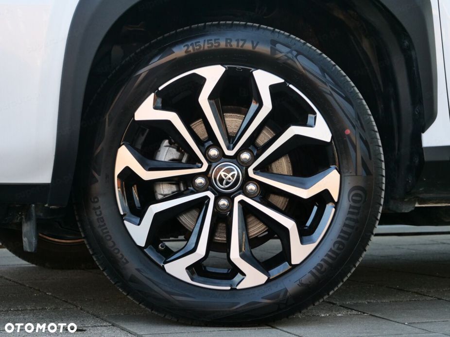 Toyota Yaris Cross - 13