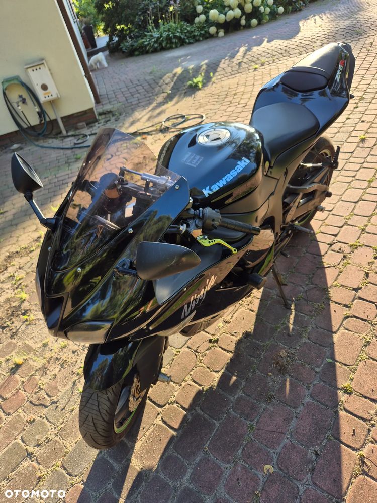 Kawasaki ZXR - 3