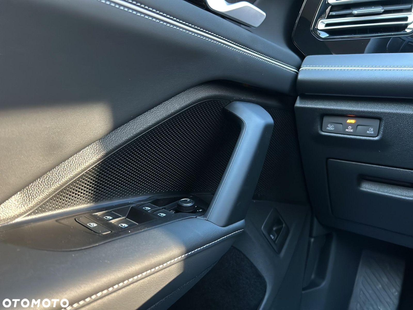 Volkswagen Tiguan - 16