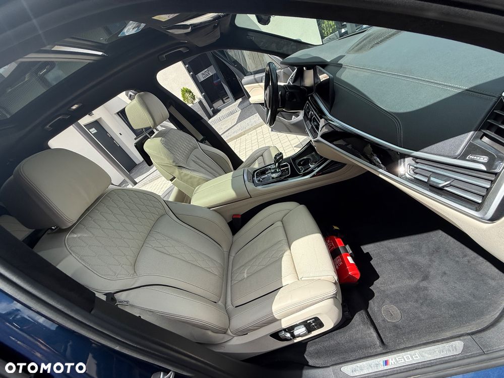 BMW X7 M50d sport - 11