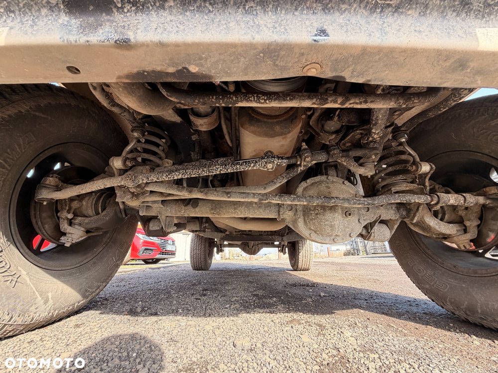 Jeep Grand Cherokee - 30