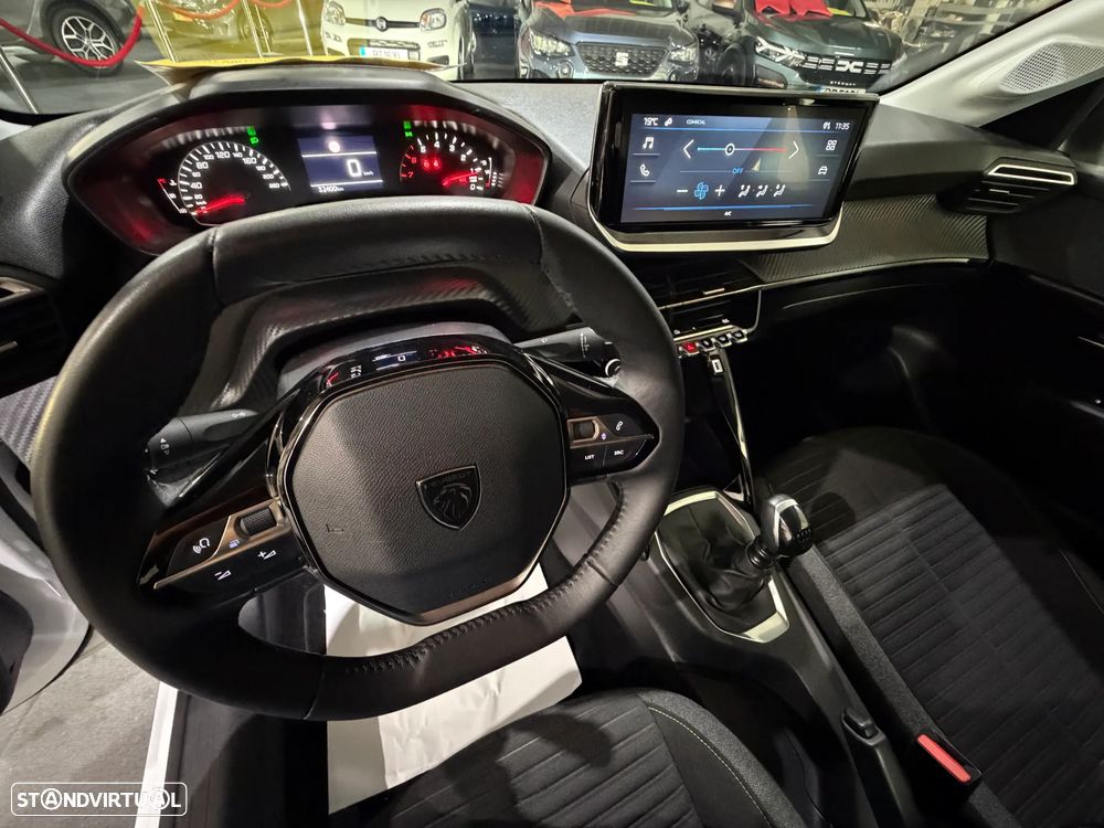 Peugeot 208 1.2 PureTech Active - 7