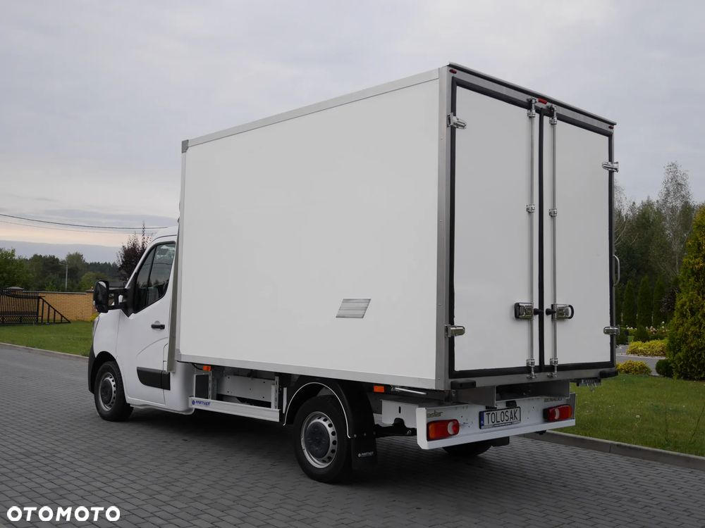Renault Master Chłodnia - 11