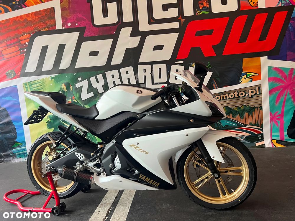 Yamaha YZF - 2