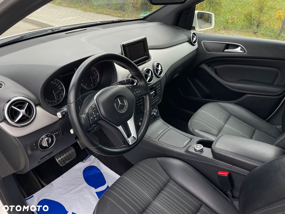 Mercedes-Benz Klasa B 180 CDI (BlueEFFICIENCY) 7G-DCT - 7