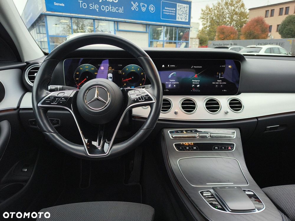 Mercedes-Benz Klasa E 200 4-Matic Avantgarde - 13