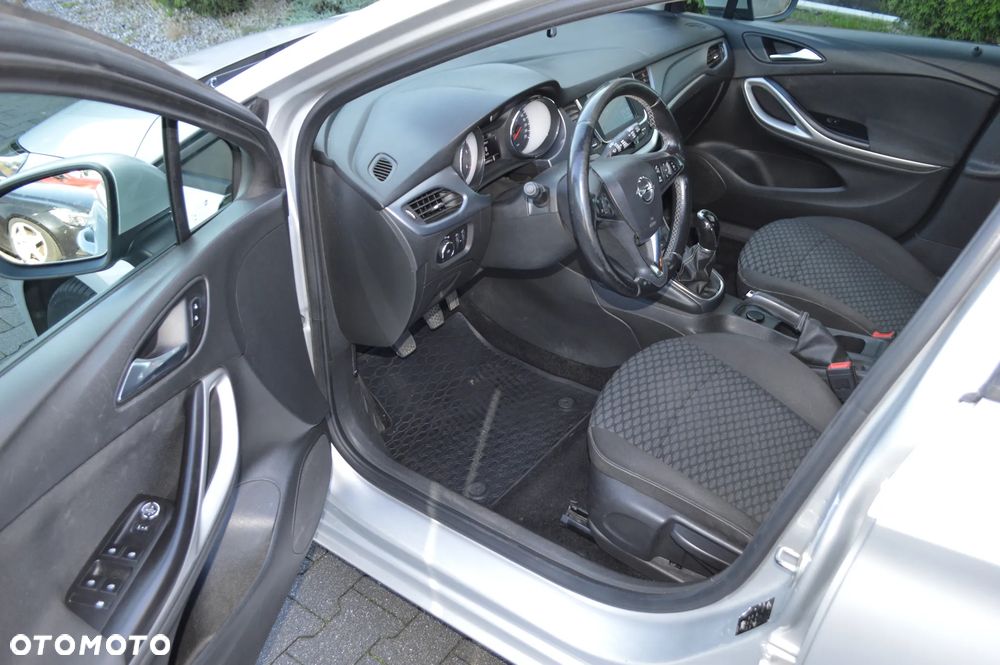 Opel Astra - 11