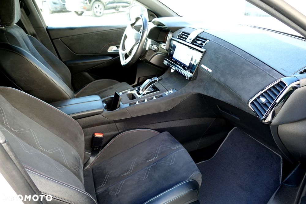 DS Automobiles DS 7 Crossback 1.5 BlueHDi Bastille + - 25