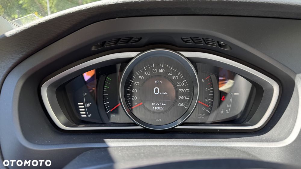 Volvo V40 D3 Kinetic - 11
