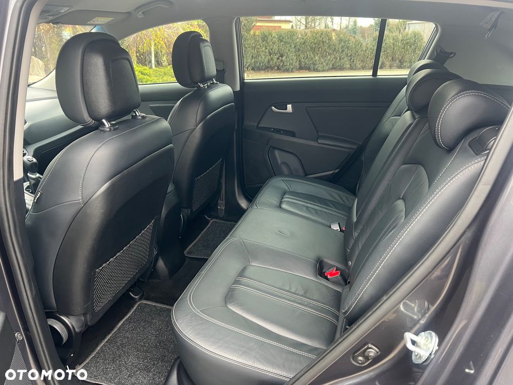 Kia Sportage 1.7 CRDI 2WD ISG Dream-Team Edition - 25