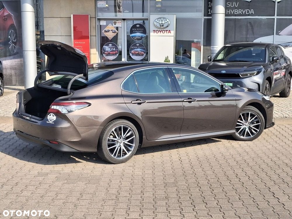 Toyota Camry 2.5 Hybrid Executive CVT - 6