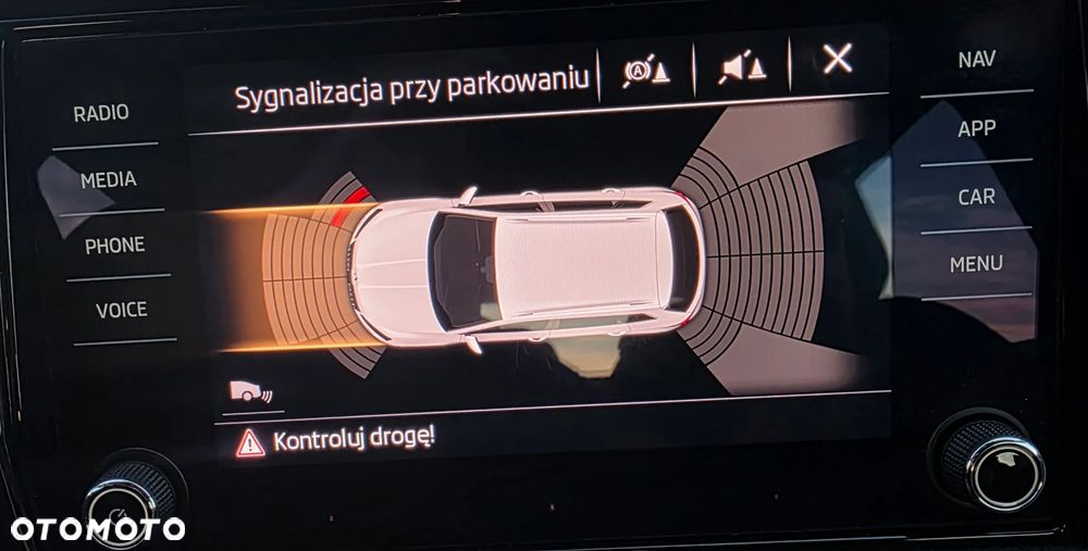 Skoda Karoq 1.0 TSI GPF 4x2 Ambition - 24