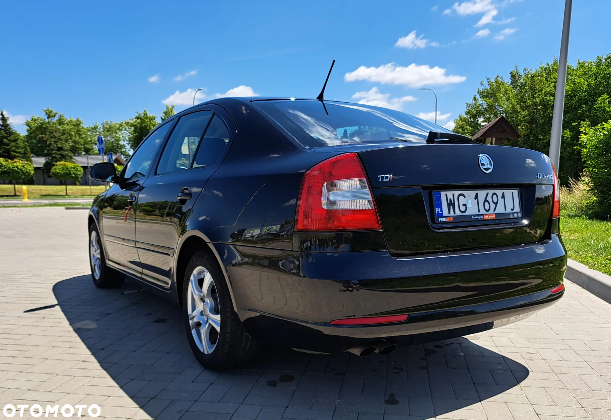 Skoda Octavia 2.0 TDI Ambiente - 24