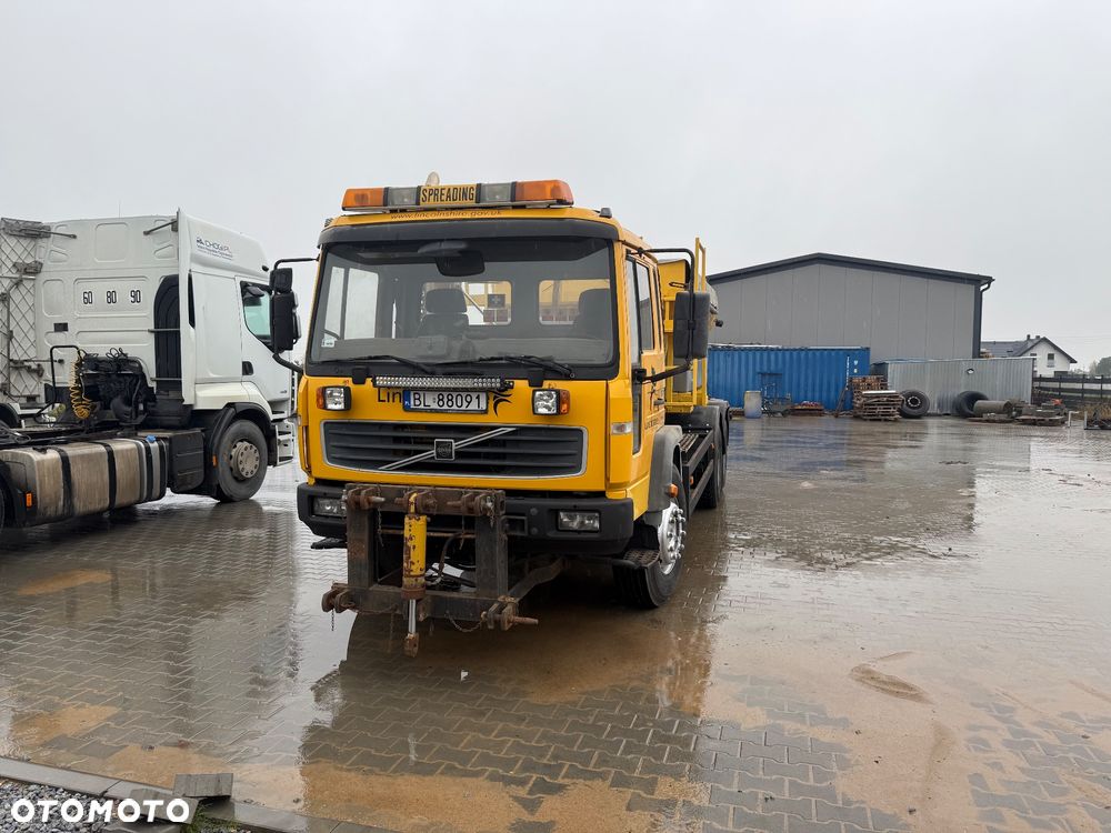 Volvo FL250 - 1