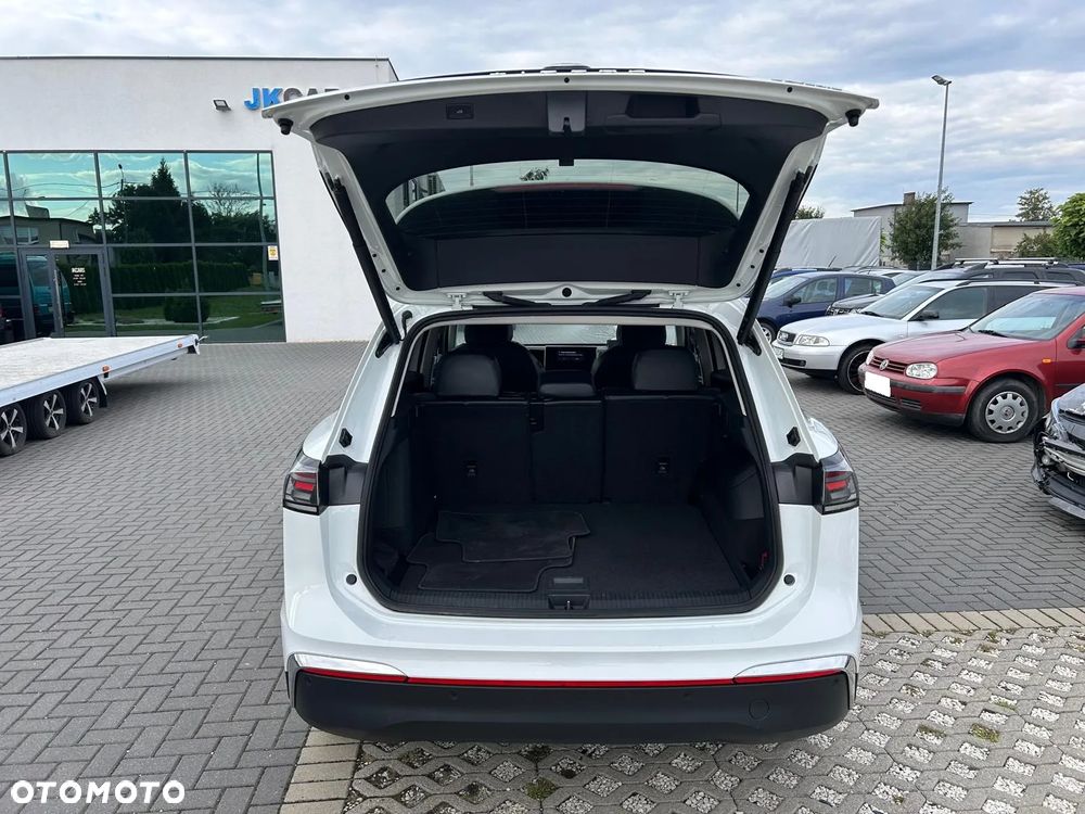 Volkswagen Tiguan 1.5 eHybrid PHEV 150kW Elegance DSG - 11