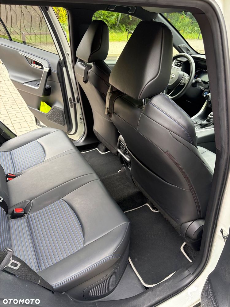 Toyota RAV4 - 32