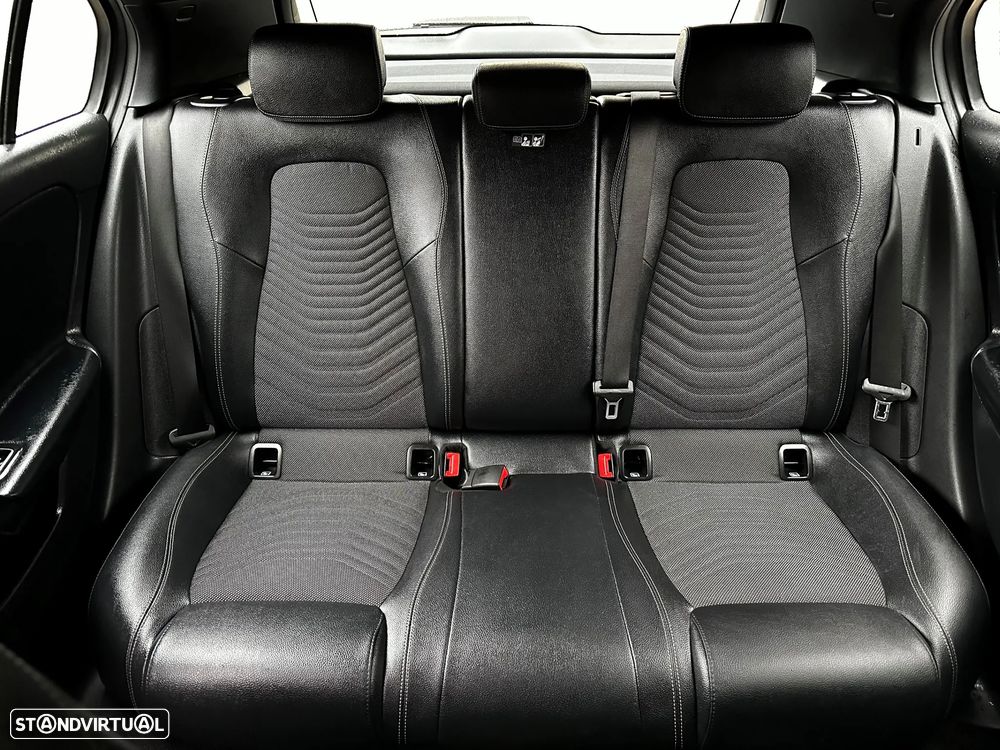 Mercedes-Benz A 250 e Progressive - 42