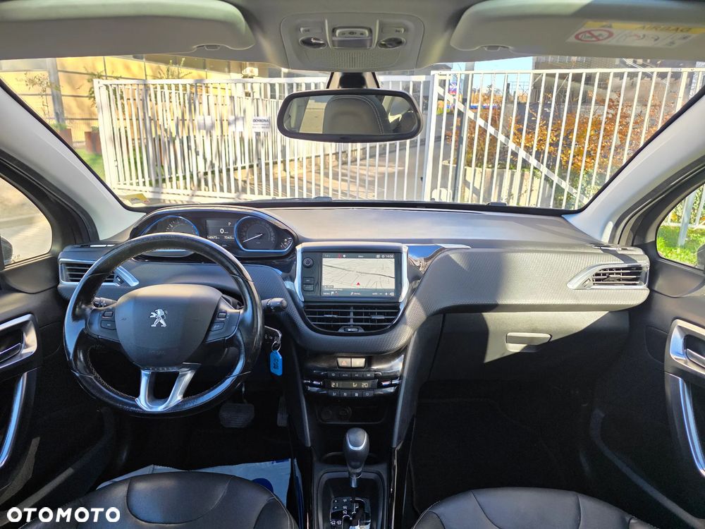 Peugeot 2008 1.2 Pure Tech Style S&S EAT6 - 10